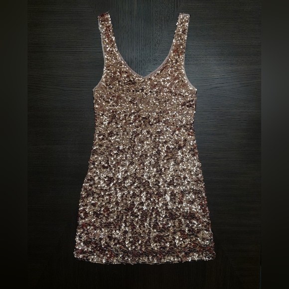 Gold Sequin Party Dress | Medium | Amber Blue - Picture 3 of 5